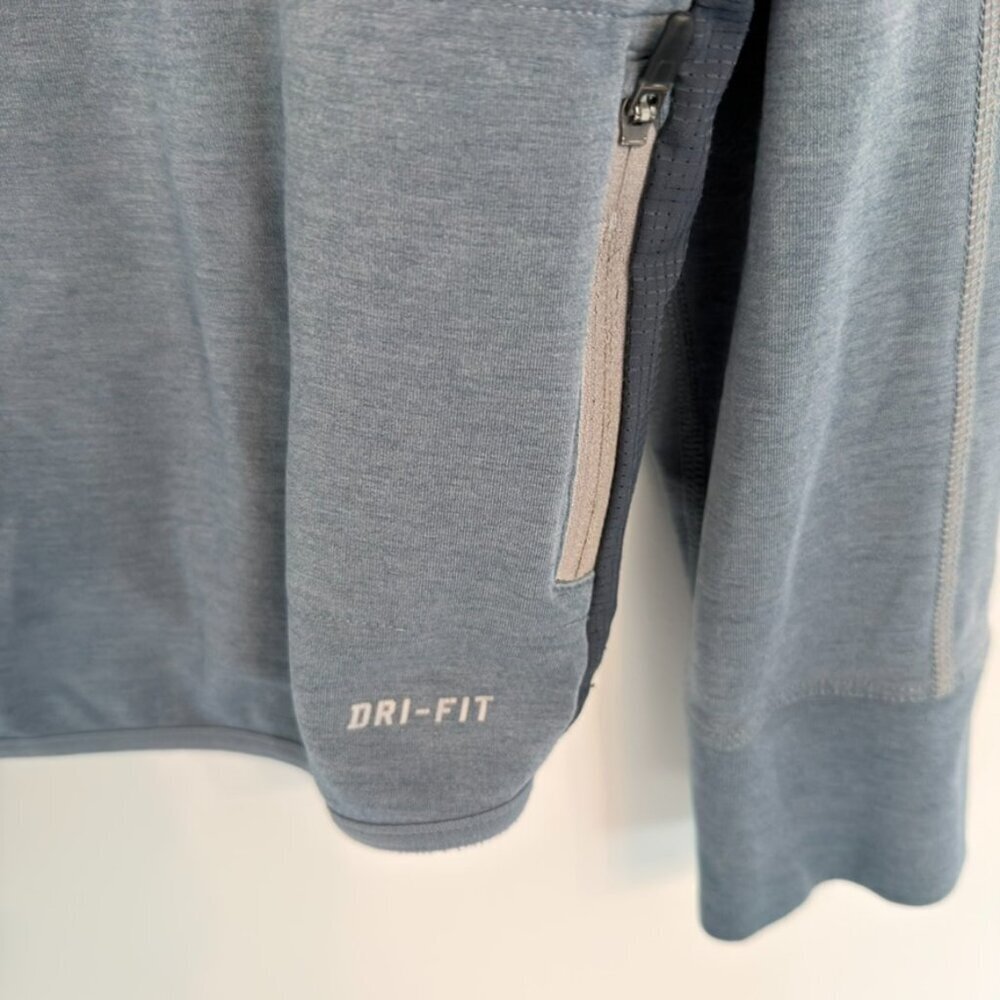 πββοΈ Nike Dri-FIT Running 1/2-Zip Hoodie β Reflective Gray (Size M) - Picture 4 of 6